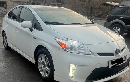 Toyota Prius, 2014 год, 1 350 000 рублей, 1 фотография