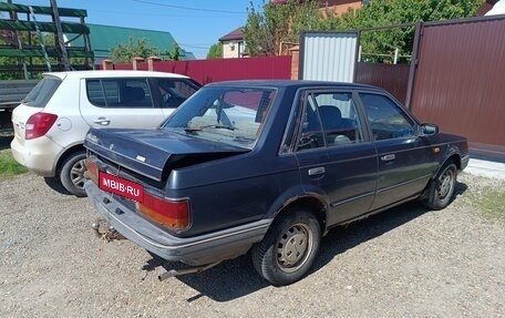 Mazda 323, 1986 год, 100 000 рублей, 4 фотография