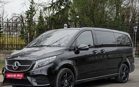 Mercedes-Benz V-Класс, 2022 год, 11 888 000 рублей, 3 фотография