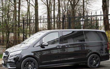 Mercedes-Benz V-Класс, 2022 год, 11 888 000 рублей, 6 фотография