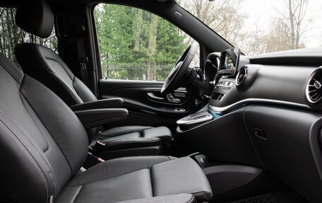 Mercedes-Benz V-Класс, 2022 год, 11 888 000 рублей, 10 фотография