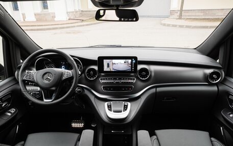 Mercedes-Benz V-Класс, 2022 год, 11 888 000 рублей, 14 фотография
