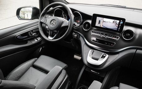 Mercedes-Benz V-Класс, 2022 год, 11 888 000 рублей, 15 фотография