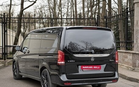 Mercedes-Benz V-Класс, 2022 год, 11 888 000 рублей, 7 фотография