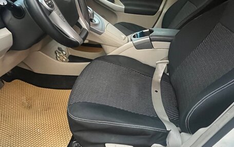 Toyota Prius, 2014 год, 1 350 000 рублей, 7 фотография