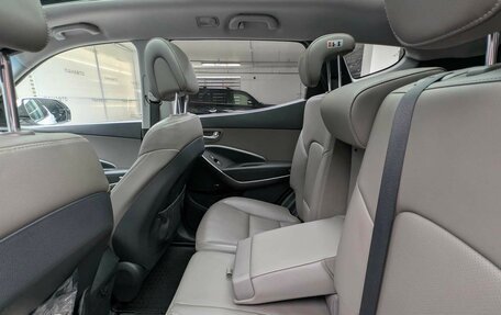 Hyundai Santa Fe III рестайлинг, 2018 год, 2 375 000 рублей, 13 фотография