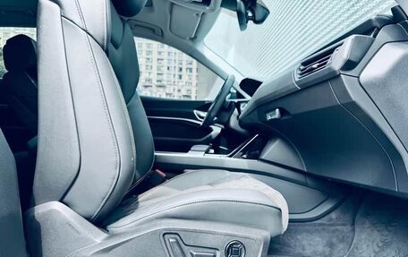 Audi e-tron I, 2023 год, 3 370 000 рублей, 12 фотография