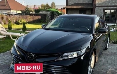 Toyota Camry, 2018 год, 2 800 000 рублей, 1 фотография