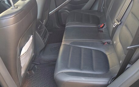Volkswagen Touareg III, 2012 год, 17 фотография