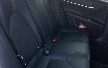 Toyota Camry, 2018 год, 2 800 000 рублей, 5 фотография