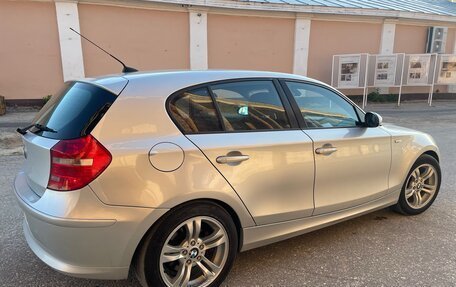 BMW 1 серия, 2008 год, 880 000 рублей, 6 фотография