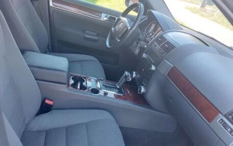 Volkswagen Touareg III, 2008 год, 1 300 000 рублей, 8 фотография
