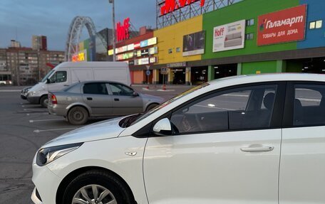 Hyundai Solaris II рестайлинг, 2018 год, 1 499 999 рублей, 4 фотография
