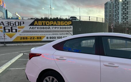 Hyundai Solaris II рестайлинг, 2018 год, 1 499 999 рублей, 8 фотография