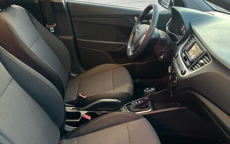 Hyundai Solaris II рестайлинг, 2018 год, 1 499 999 рублей, 19 фотография
