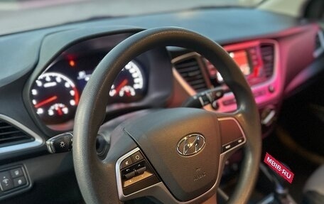 Hyundai Solaris II рестайлинг, 2018 год, 1 499 999 рублей, 13 фотография