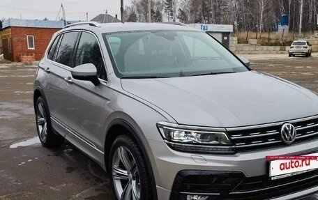 Volkswagen Tiguan II, 2019 год, 3 800 000 рублей, 4 фотография