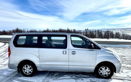 Hyundai Grand Starex Grand Starex I рестайлинг 2, 2009 год, 1 050 000 рублей, 4 фотография