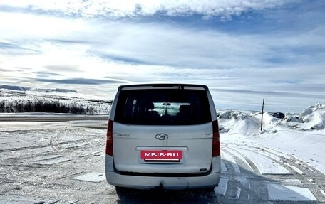Hyundai Grand Starex Grand Starex I рестайлинг 2, 2009 год, 1 050 000 рублей, 6 фотография