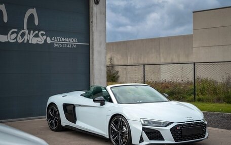 Audi R8, 2025 год, 36 000 000 рублей, 4 фотография