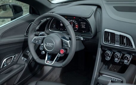 Audi R8, 2025 год, 36 000 000 рублей, 15 фотография