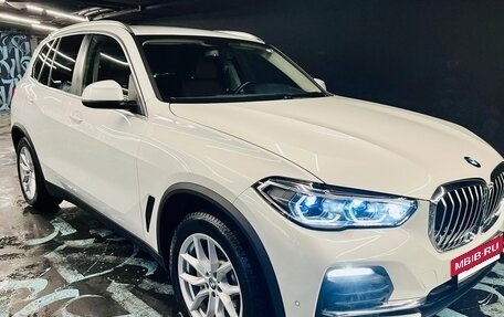 BMW X5, 2021 год, 8 600 000 рублей, 2 фотография