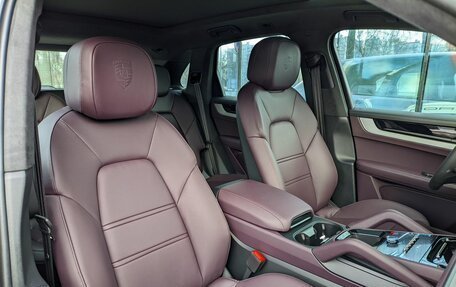 Porsche Cayenne III, 2024 год, 19 950 000 рублей, 13 фотография