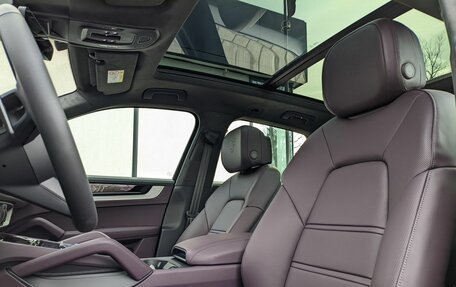 Porsche Cayenne III, 2024 год, 19 950 000 рублей, 12 фотография