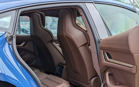 Porsche Taycan I, 2024 год, 25 750 000 рублей, 12 фотография
