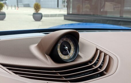 Porsche Taycan I, 2024 год, 25 750 000 рублей, 15 фотография