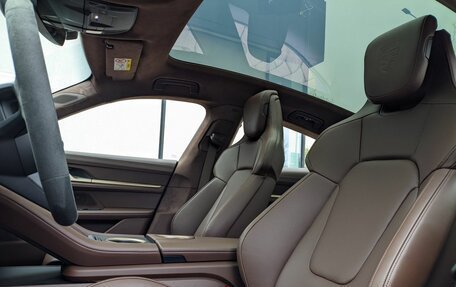 Porsche Taycan I, 2024 год, 25 750 000 рублей, 19 фотография
