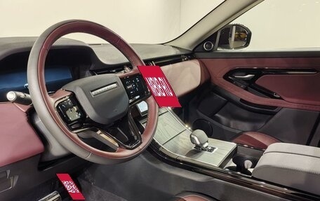Land Rover Range Rover Evoque II, 2024 год, 6 400 000 рублей, 10 фотография