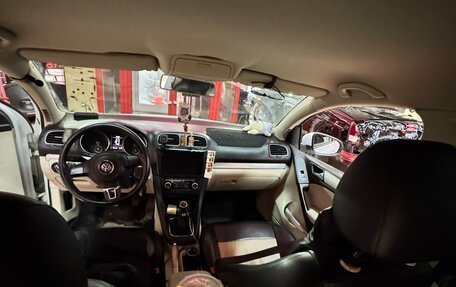 Volkswagen Golf VI, 2011 год, 760 000 рублей, 3 фотография