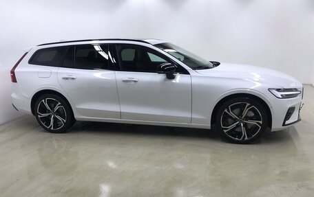 Volvo V60 II, 2025 год, 7 000 000 рублей, 5 фотография