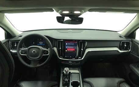 Volvo V60 II, 2025 год, 7 000 000 рублей, 8 фотография
