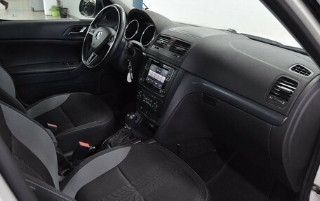 Skoda Yeti I рестайлинг, 2015 год, 1 160 000 рублей, 19 фотография