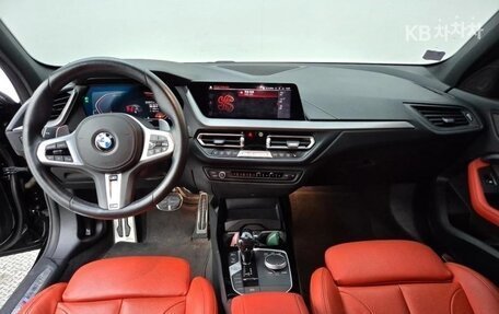 BMW 1 серия, 2021 год, 2 800 000 рублей, 6 фотография