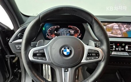 BMW 1 серия, 2021 год, 2 800 000 рублей, 8 фотография