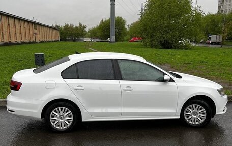 Volkswagen Jetta VI, 2018 год, 1 440 000 рублей, 2 фотография
