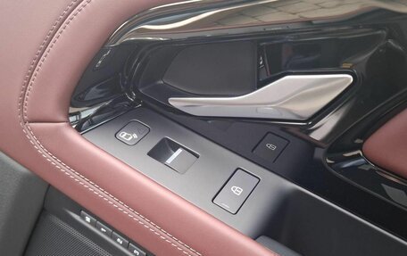 Land Rover Range Rover Evoque II, 2024 год, 8 500 000 рублей, 28 фотография