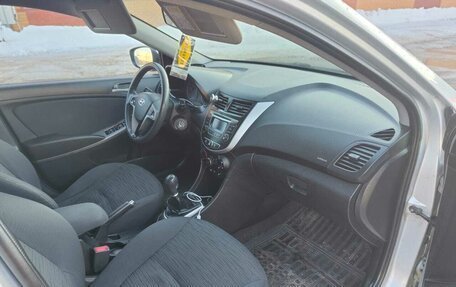 Hyundai Solaris II рестайлинг, 2015 год, 699 000 рублей, 6 фотография