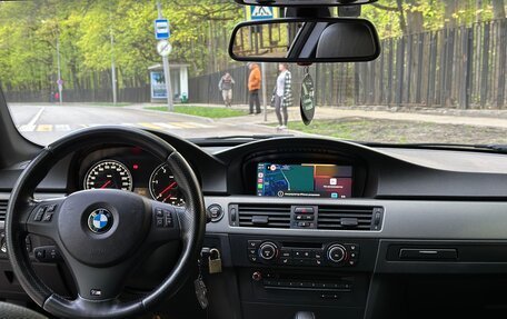 BMW 3 серия, 2010 год, 1 950 000 рублей, 13 фотография