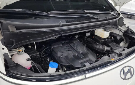 Hyundai Staria, 2022 год, 3 000 000 рублей, 3 фотография