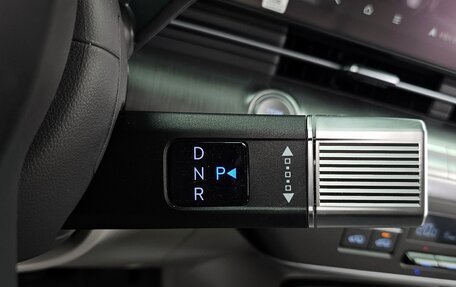 Hyundai Kona, 2024 год, 2 592 950 рублей, 9 фотография