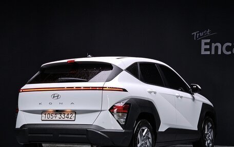Hyundai Kona, 2024 год, 2 592 950 рублей, 2 фотография
