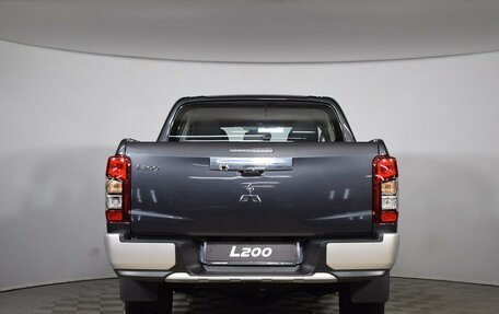 Mitsubishi L200, 2024 год, 6 290 000 рублей, 5 фотография