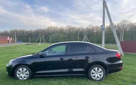 Volkswagen Jetta VI, 2012 год, 900 000 рублей, 3 фотография