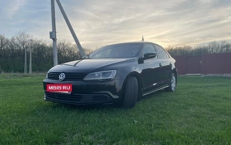 Volkswagen Jetta VI, 2012 год, 900 000 рублей, 7 фотография