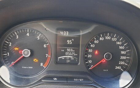 Volkswagen Polo VI (EU Market), 2010 год, 550 000 рублей, 4 фотография
