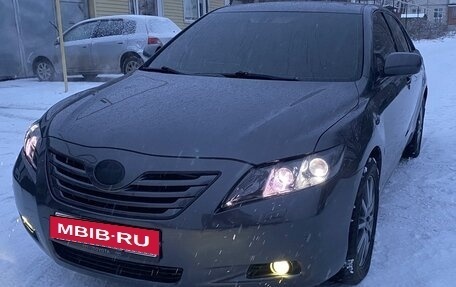 Toyota Camry, 2008 год, 1 300 000 рублей, 2 фотография